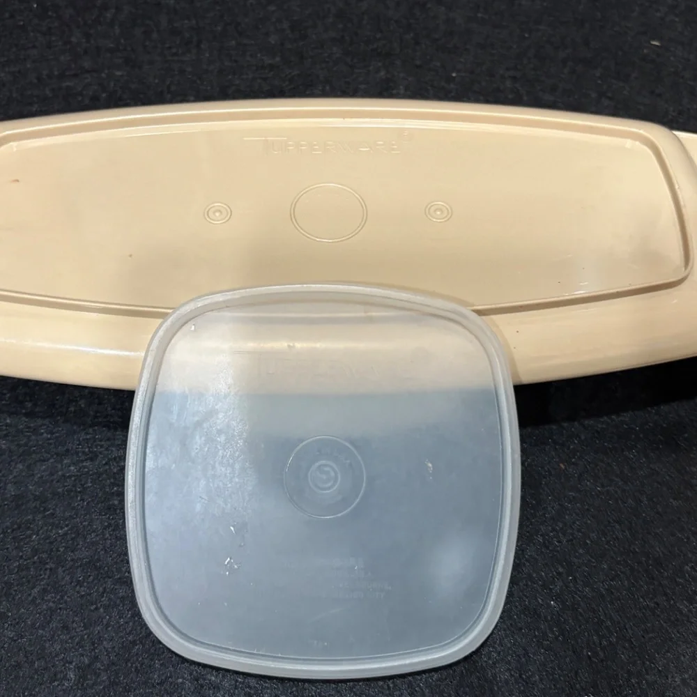 Vintage TUPPERWARE Chip Dip Snack Set SERVE ETTE Tray Gold #771 with Lid #772